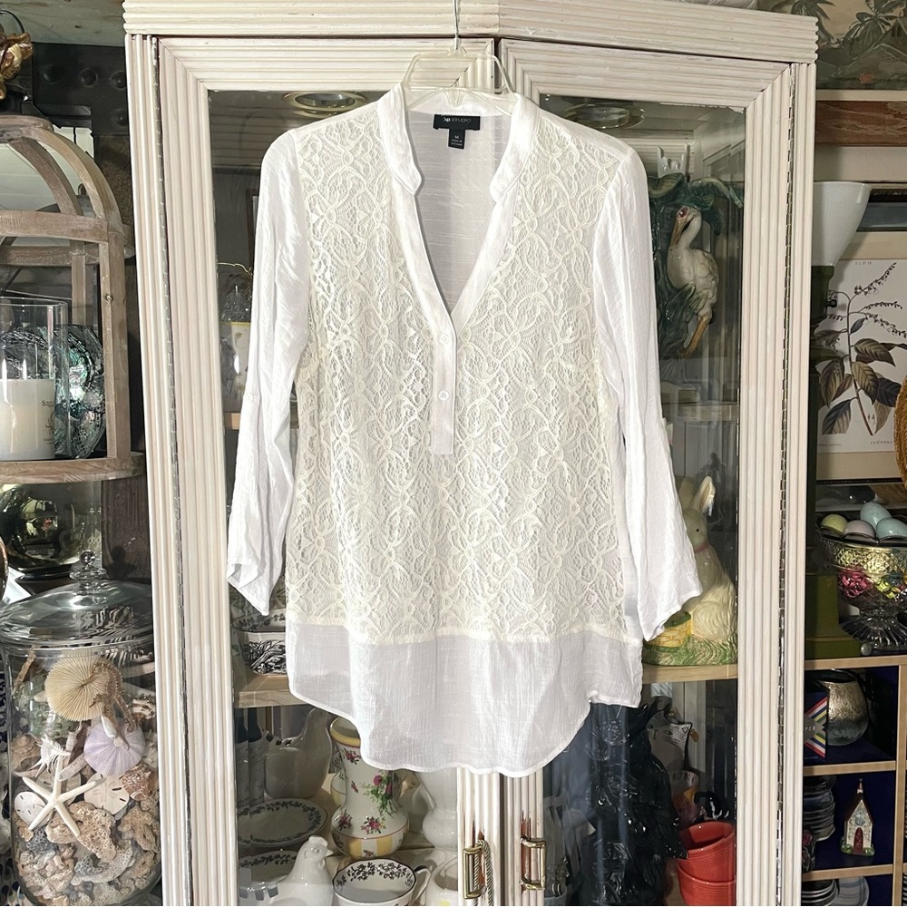 AB Studio white Lace Front blouse Womens M